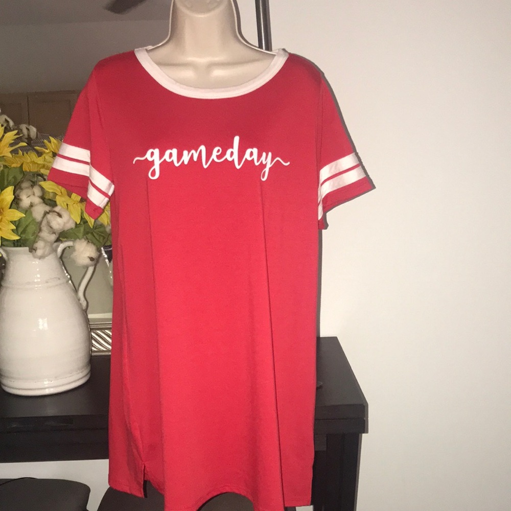 Red and White Boxy Short Sleeve T-Shirt
